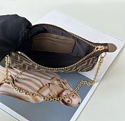 Bagsaaa Fendi Baguette Pouch Brown jacquard FF fabric clutch with chain brown - 20cm - 3