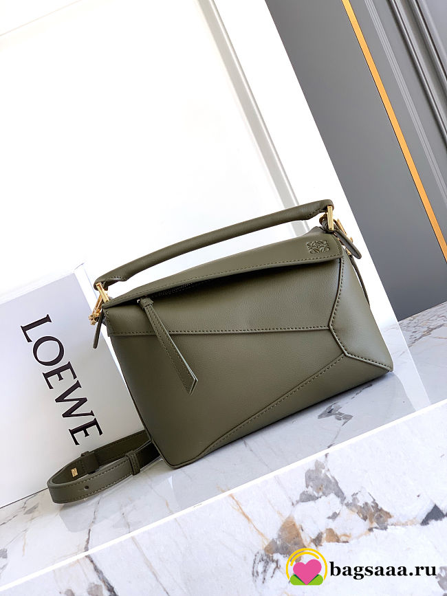 Bagsaaa Loewe Large Puzzle Bag Olive green & gold - 33cm - 1