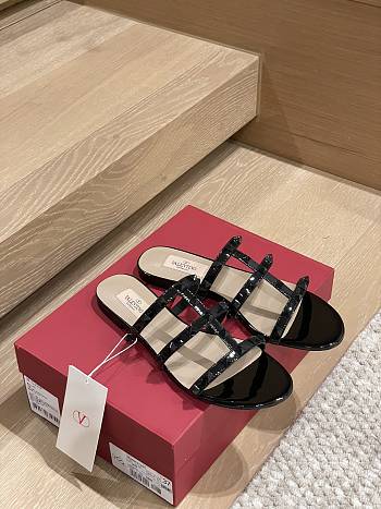 Bagsaaa Valentino Rockstud Black Sandals