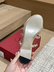 Bagsaaa Valentino Rockstud Nude Sandals - 3