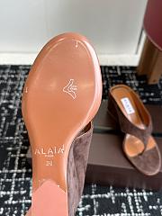 Bagsaaa Alaïa Suede Cube Wedge Sandals 75 dark brown - 4