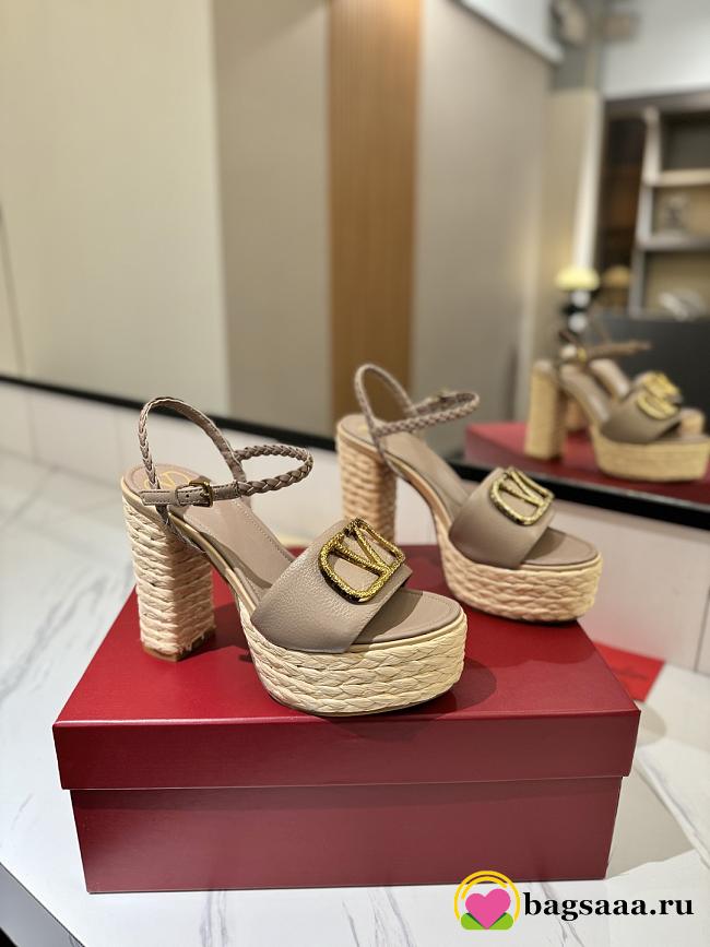 Bagsaaa Valentino Garavani VLogo leather platform sandals nude - 1