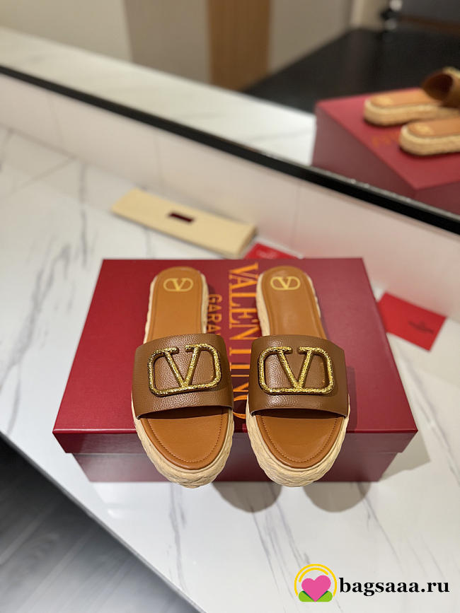 Bagsaaa Valentino Brown Valentino Garavani VLogo Slide Espadrilles - 1