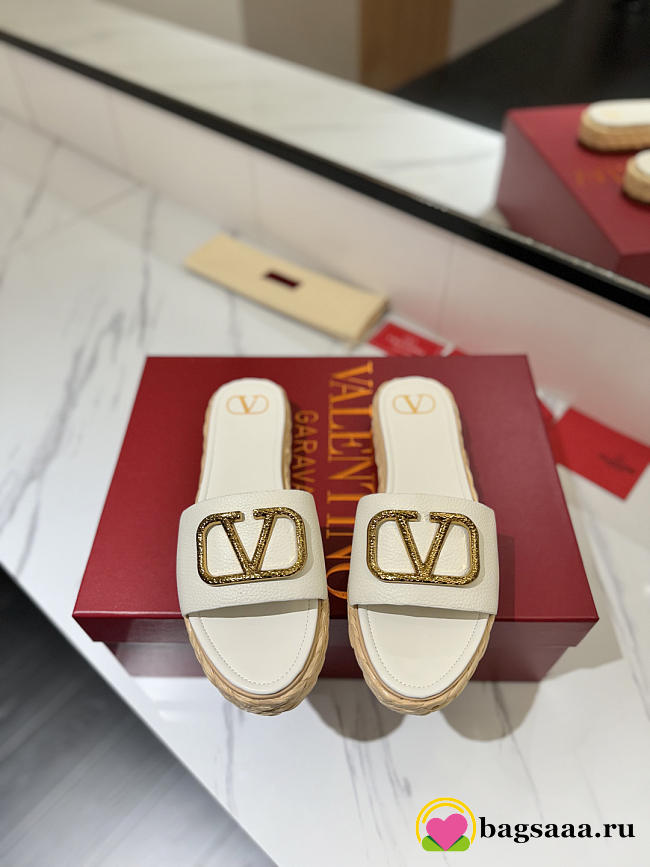 Bagsaaa Valentino White Valentino Garavani VLogo Slide Espadrilles - 1