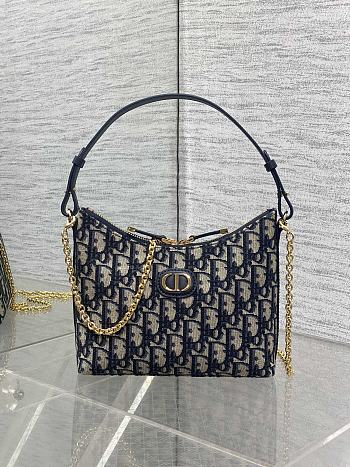 Bagsaaa Dior 30 Montaigne Diorling Mini Bag with Chain Blue Dior Oblique Jacquard - 21cm