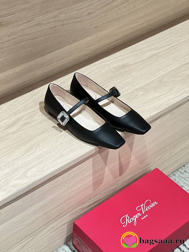Bagsaaa Roger Vivier Belle Vivier Mary Janes in leather black - 1
