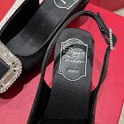Bagsaaa Roger Vivier Belle Vivier Slingback Pumps in satin black - 3