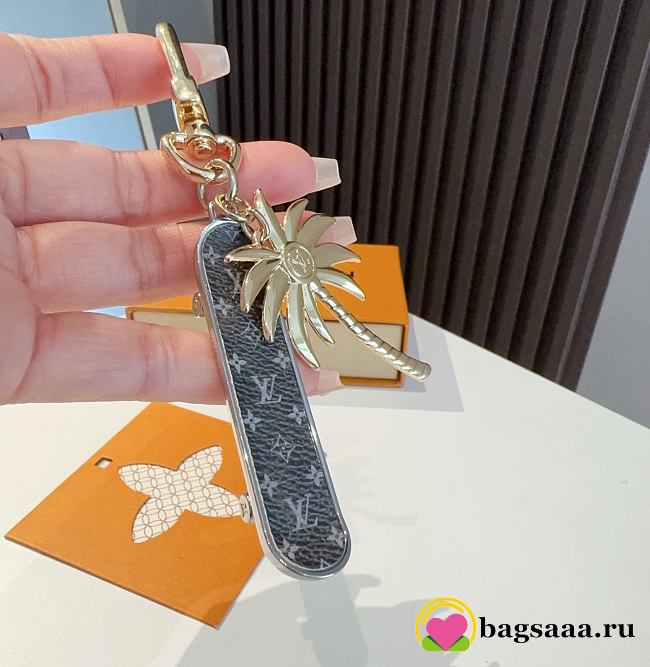 Bagsaaa LV Key Charm 03 - 1