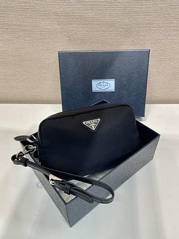 Bagsaaa Prada Small Re-Nylon pouch 1NS021 black - 17cm