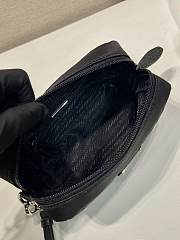 Bagsaaa Prada Small Re-Nylon pouch 1NS021 black - 17cm - 2