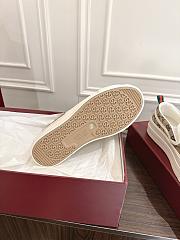 Bagsaaa Gucci Women's slip-on sneaker 836059 beige - 4