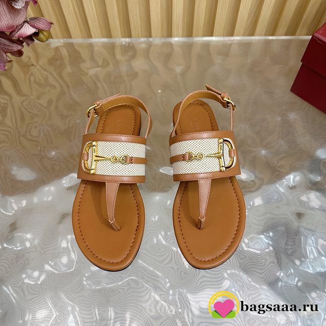Bagsaaa Gucci Women's thong sandal with Horsebit 834431 brown - 1