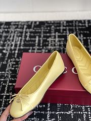 Bagsaaa Gucci Women's ballet flat with Double G 835805 Yellow - 4