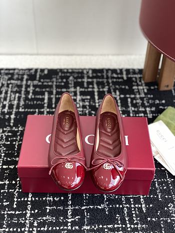 Bagsaaa Gucci Women's ballet flat with Double G 835805 Red