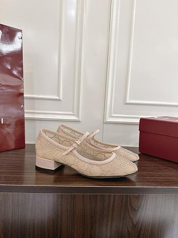 Bagsaaa Gucci Women's GG crystal ballet flat 836809 Light pink mesh