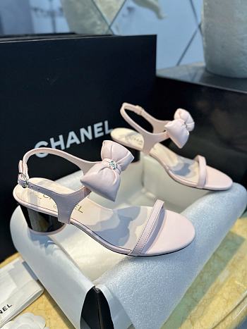 Bagsaaa Chanel Sandals G46192 light pink