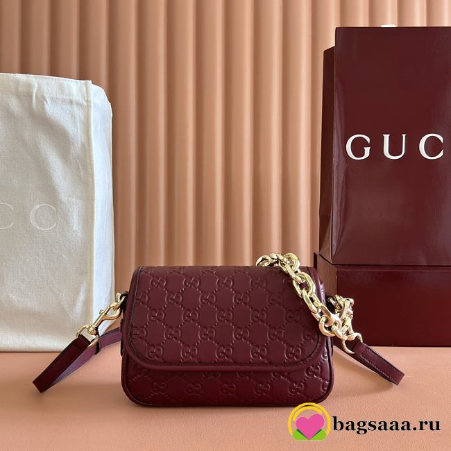 Bagsaaa Gucci GG Emblem small shoulder bag 847448 red - 20.5cm - 1