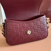 Bagsaaa Gucci GG Emblem small shoulder bag 847448 red - 20.5cm - 4