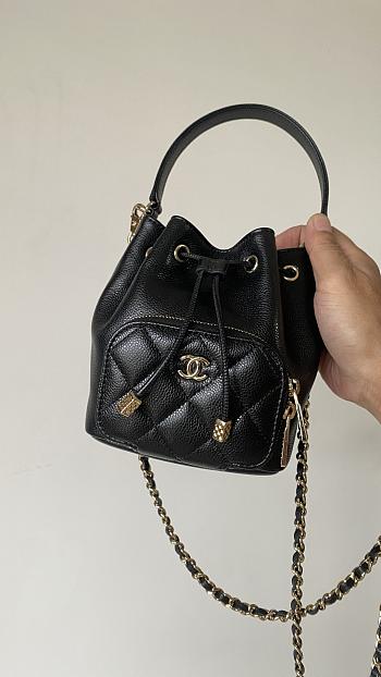 Bagsaaa Chanel Clutch with chain AP4775 Black Caviar - 15cm