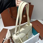 Bagsaaa Loro Piana Extra Bag L27 White - 27 cm - 2