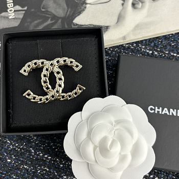 Bagsaaa Chanel Brooch 01