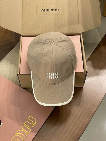 Bagsaa Miu Miu Beige Cap