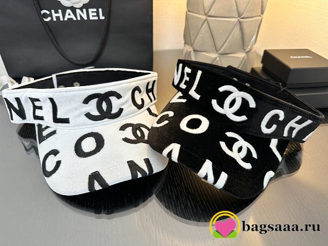 Bagsaaa Chanel visor hat - 1