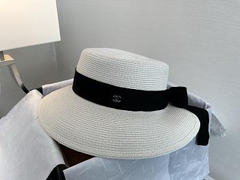 Bagsaaa Chanel White Raffia Hat