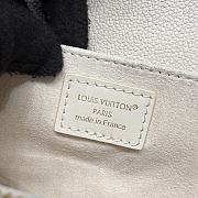 Bagsaaa LV M25682 Pochette Métis East West Dream Cream - 21.5cm - 4