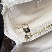Bagsaaa LV M25682 Pochette Métis East West Dream Cream - 21.5cm - 3