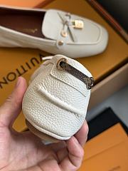 Bagsaaa LV Flore Car Shoe Ecru White - 3