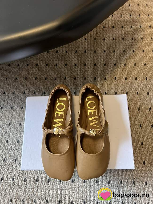 Bagsaaa Loewe Pebble Soft ballerina in nappa lambskin dark beige - 1