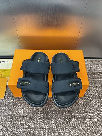Bagsaaa LV Pool Pillow Flat Comfort Mule Black