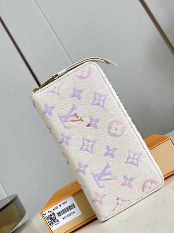 Bagsaaa LV M25594 Zippy Wallet Dream Beige - 19.5cm