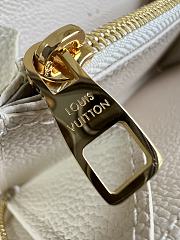 Bagsaaa LV M25594 Zippy Wallet Dream Beige - 19.5cm - 2