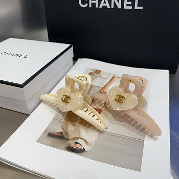 Bagsaaa Chanel set 2 hair claw clips