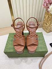 Bagsaaa Gucci Women's platform sandal 835313 Brown - 1