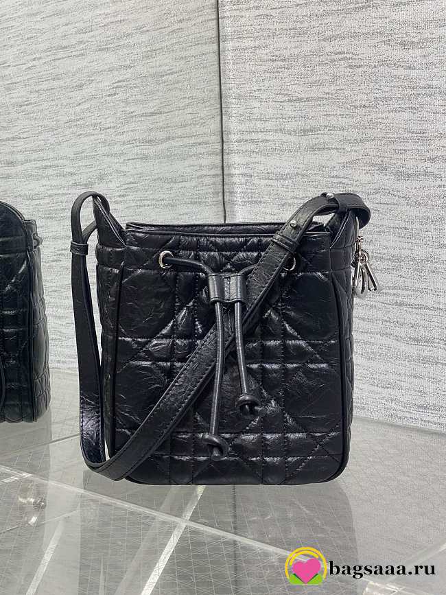 Bagsaaa Dior Small D-Motion Bag Black Macrocannage Crinkled Calfskin - 19.5cm - 1