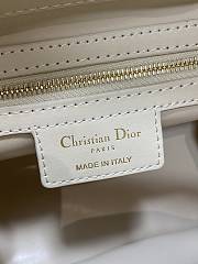 Bagsaaa Dior Small D-Motion Bag Latte Macrocannage Lambskin - 19.5cm - 2
