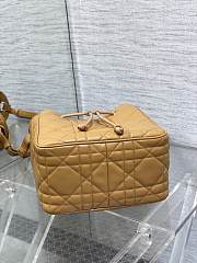 Bagsaaa Dior Medium D-Motion Bag Light Gold-Tone Macrocannage Lambskin - 24cm - 3