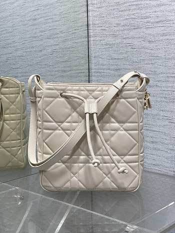 Bagsaaa Dior Medium D-Motion Bag Latte Macrocannage Lambskin - 24cm