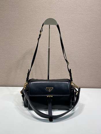 Bagsaaa Medium Prada Explore nappa leather shoulder bag with flap 1BD394 black - 30cm