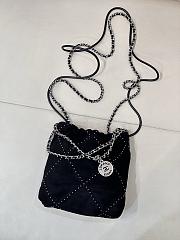 Bagsaaa Chanel 22 Mini Handbag Black Suede AS3980 - 20 × 19 × 6 cm - 2