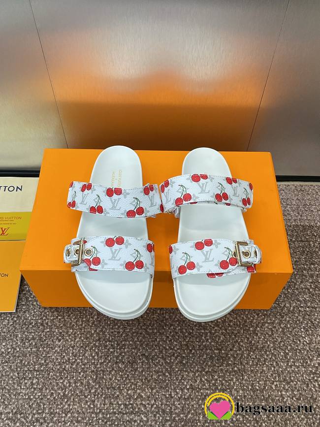 Bagsaaa LV x TM Bom Dia Flat Comfort Mule Monogram cherry white - 1