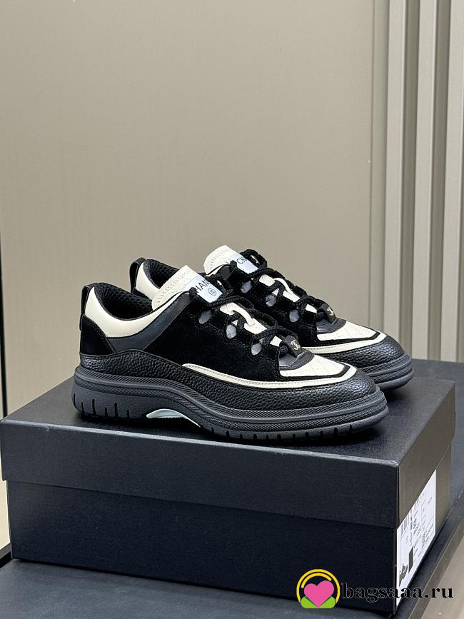 Bagsaaa Chanel Trainers G46258 Black & White - 1