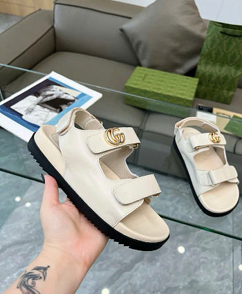Bagsaaa Gucci Sandals Ivory