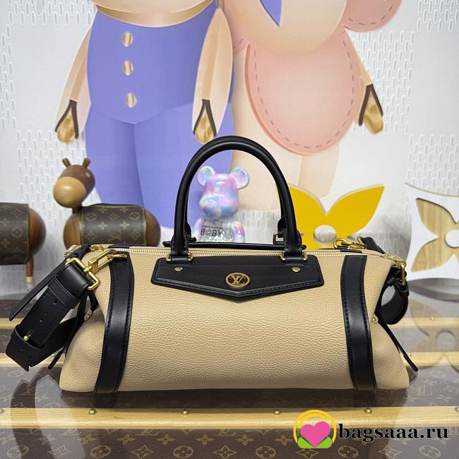 Bagsaaa LV M25557 Prefall 2025 LV Biker MM Arizona Beige - 38cm - 1