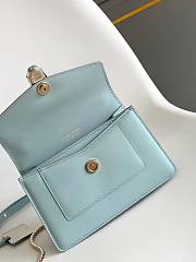 Bagsaaa Bvlgari Serpenti Forever Mini top handle bag Light Blue - 19cm - 2