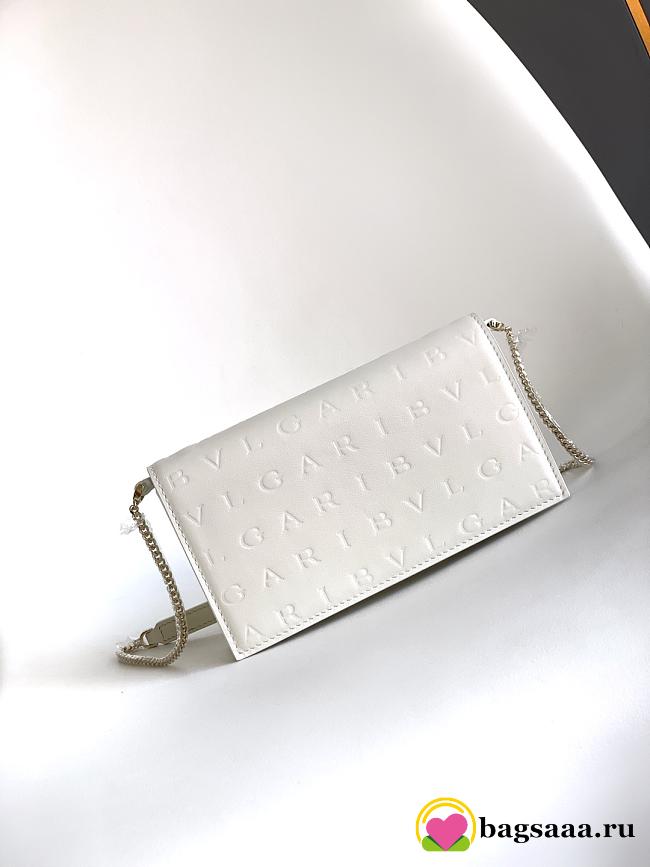 Bagsaaa Bulgari White Embossed Crossbody Bag - 19cm - 1