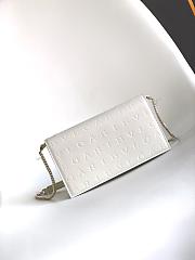 Bagsaaa Bulgari White Embossed Crossbody Bag - 19cm - 1